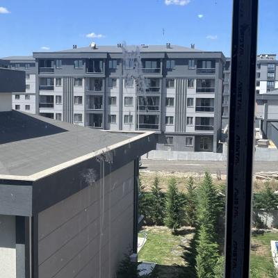 Tepenin Göbeğinde 1+1 Daire Balkonlu, 45m²